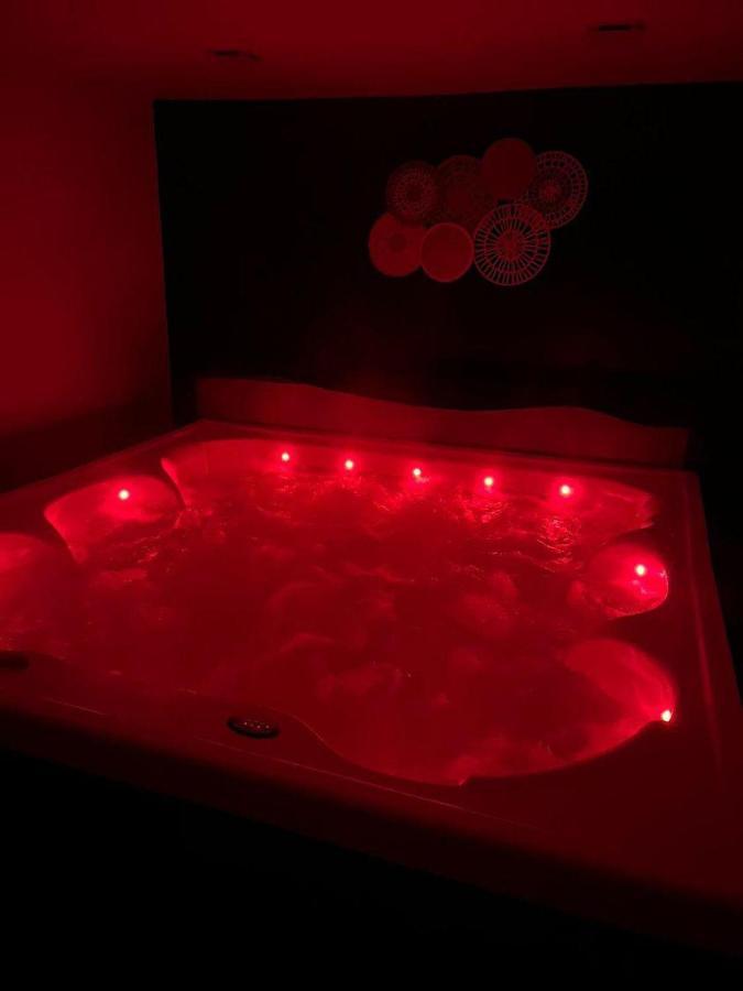 Roulotte La Boheme Est Son Spa En Baie De Somme Arrest Eksteriør billede